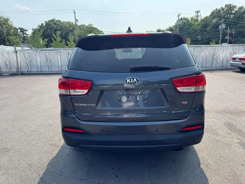 2018 KIA SORENTO LX  