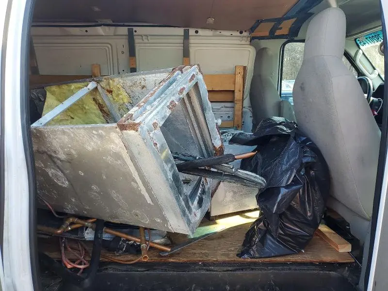 2010 FORD ECONOLINE E250 VAN  