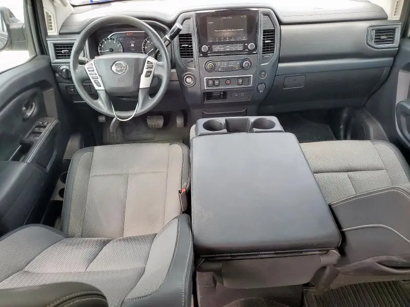 2021 NISSAN TITAN S  
