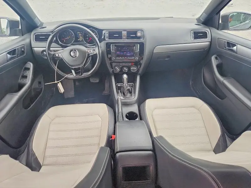 2016 VOLKSWAGEN JETTA SPORT  