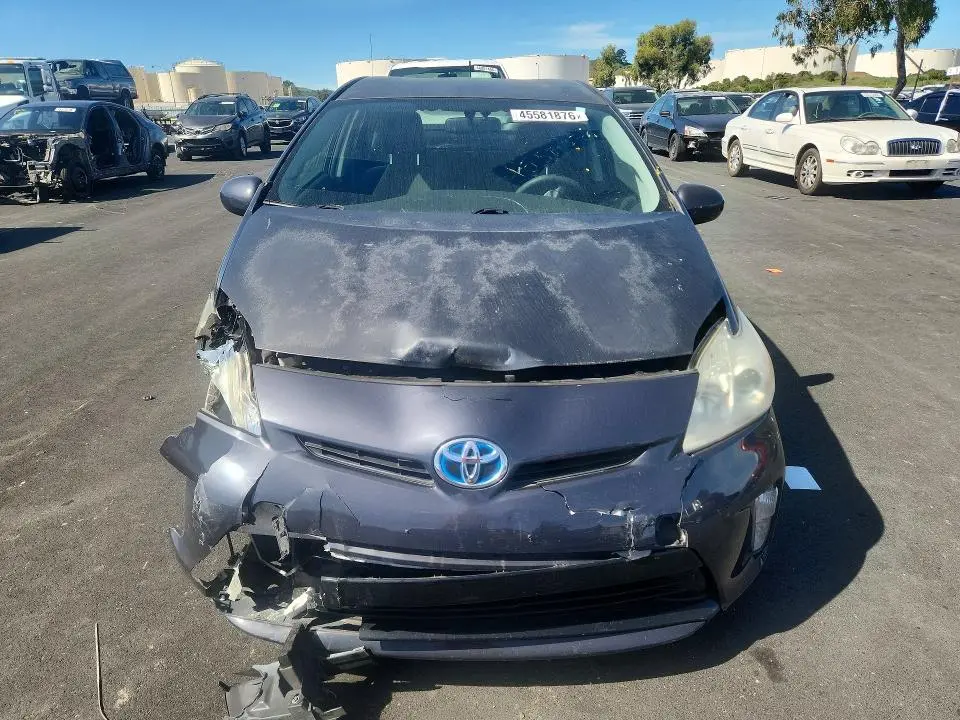 2013 TOYOTA PRIUS TWO  