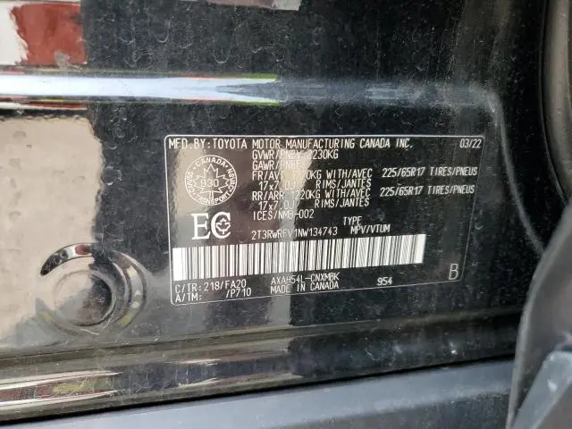 2022 TOYOTA RAV4 XLE  