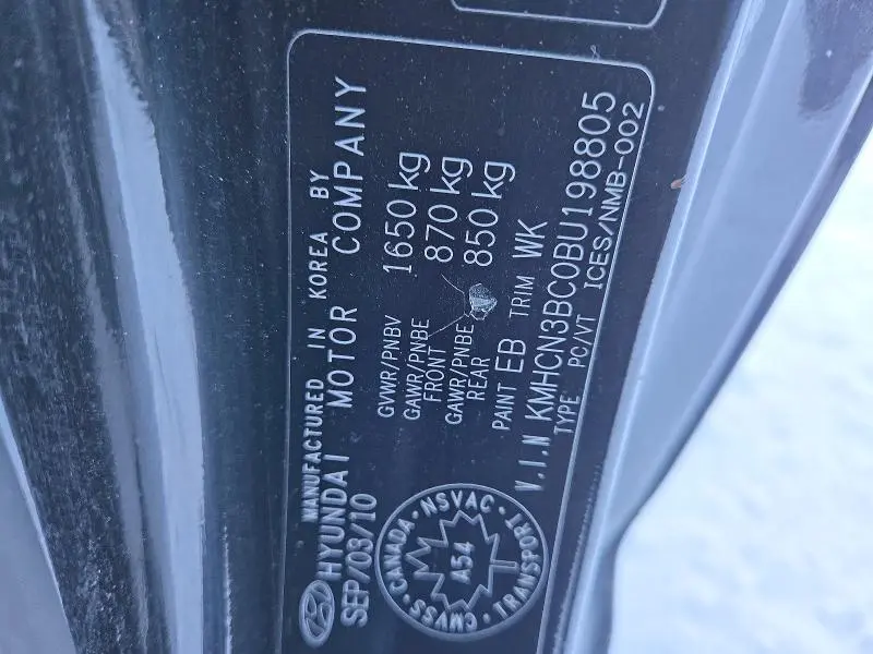 2011 HYUNDAI ACCENT SE  