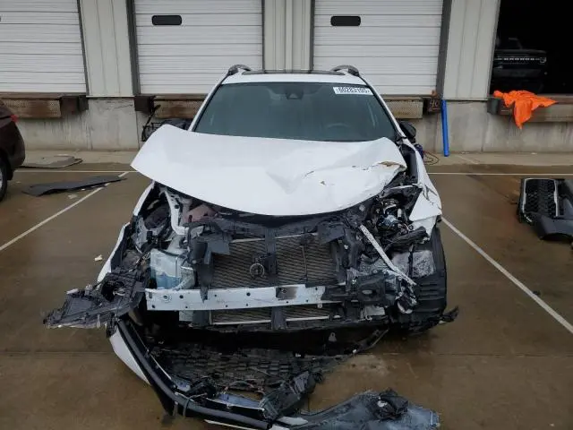 2018 TOYOTA RAV4 SE  