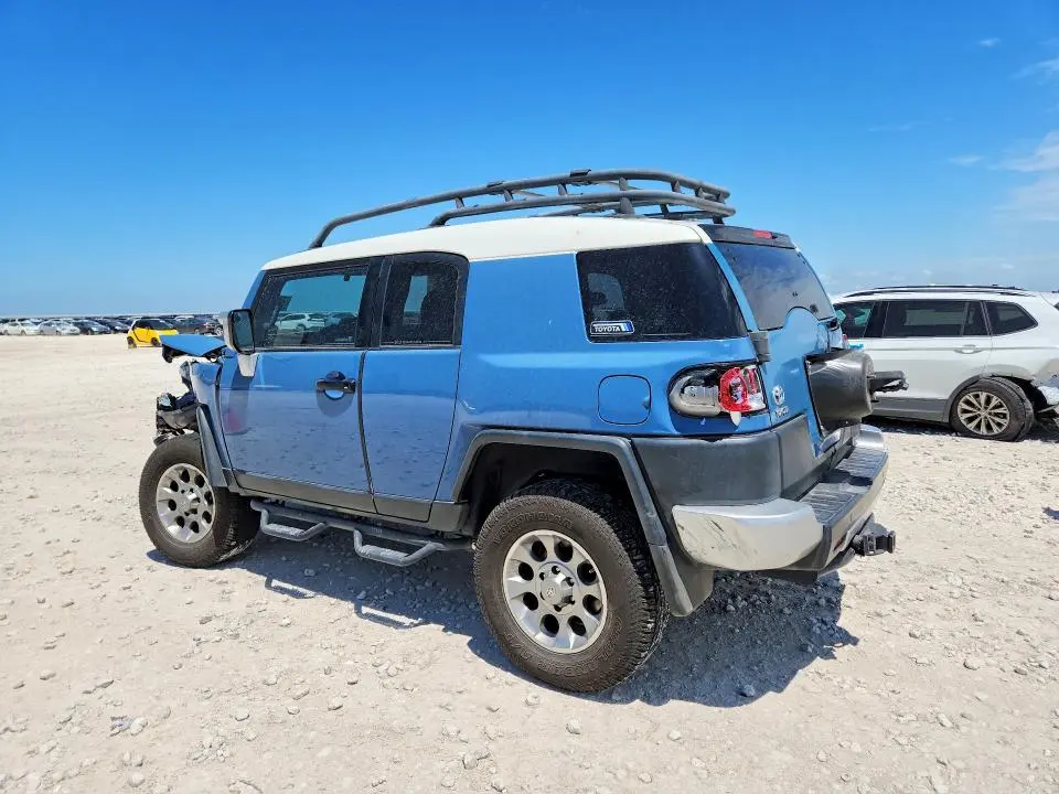 2012 TOYOTA FJ CRUISER BASE  