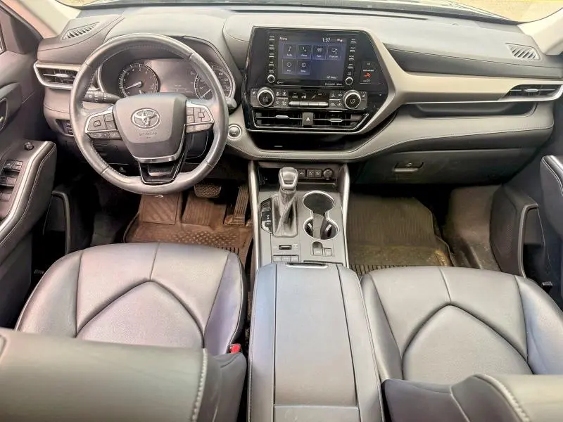 2020 TOYOTA HIGHLANDER XLE  