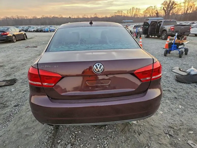2012 VOLKSWAGEN PASSAT SE  
