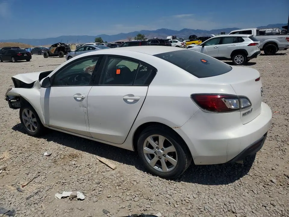 2011 MAZDA 3 I  
