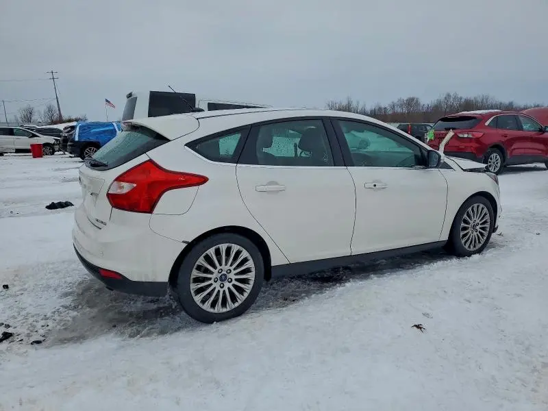 2012 FORD FOCUS TITANIUM  