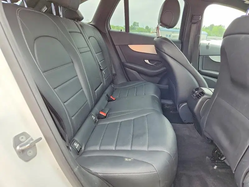 2019 MERCEDES-BENZ GLC 350E  