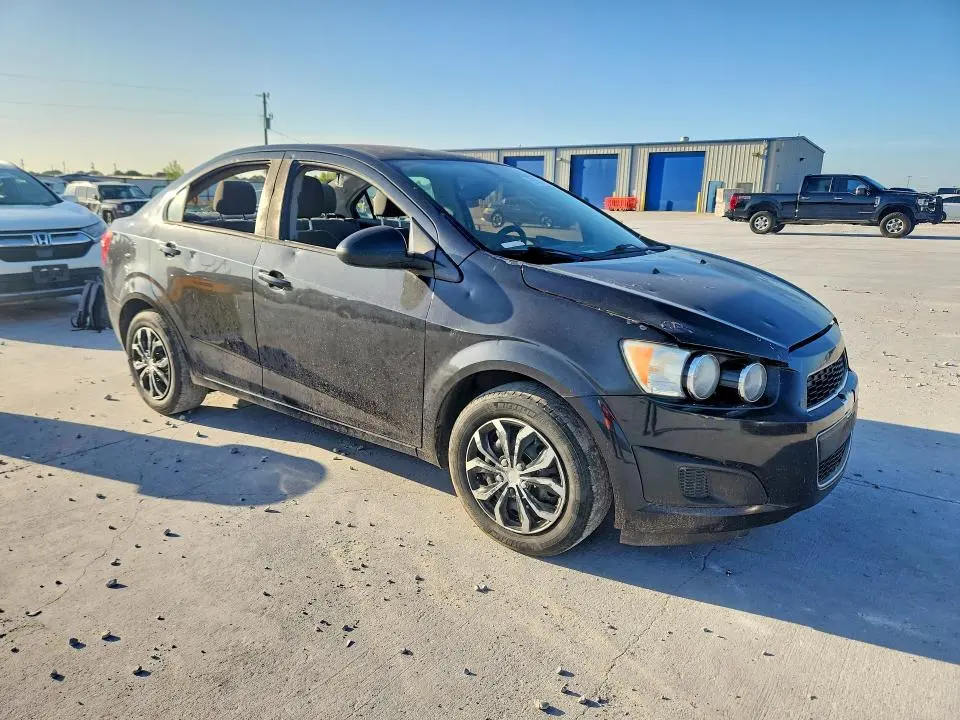 2015 CHEVROLET SONIC LS  