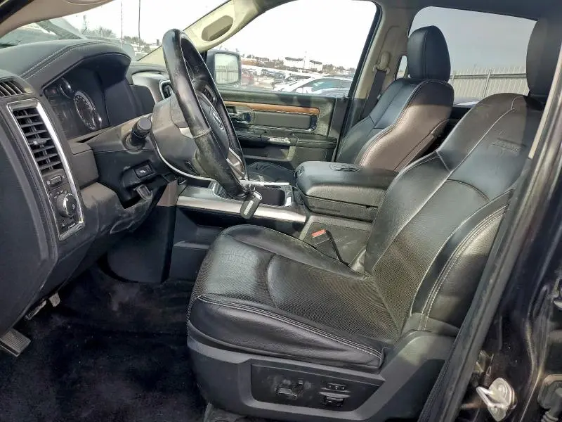 2016 RAM 1500 LARAMIE  