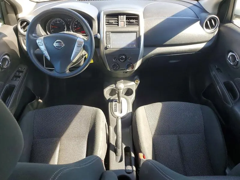 2019 NISSAN VERSA SV  