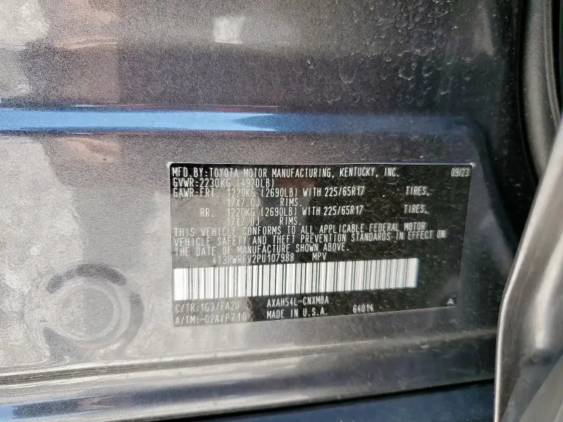 2023 TOYOTA RAV4 XLE  