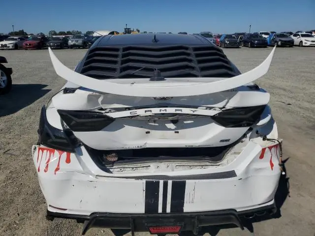 2022 TOYOTA CAMRY SE