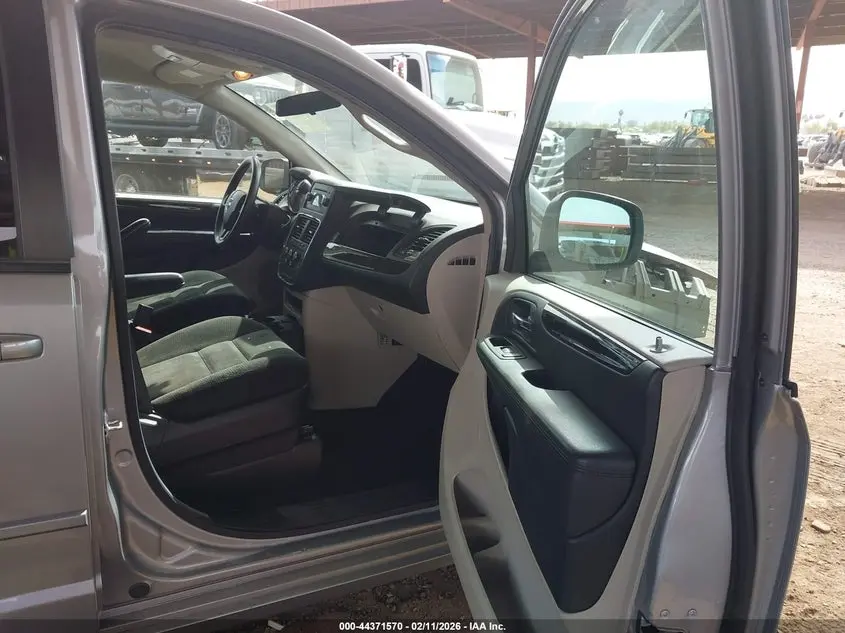 2017 DODGE GRAND CARAVAN SE