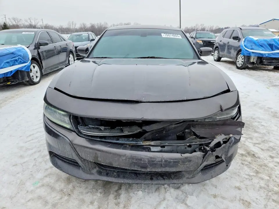 2015 DODGE CHARGER SE  