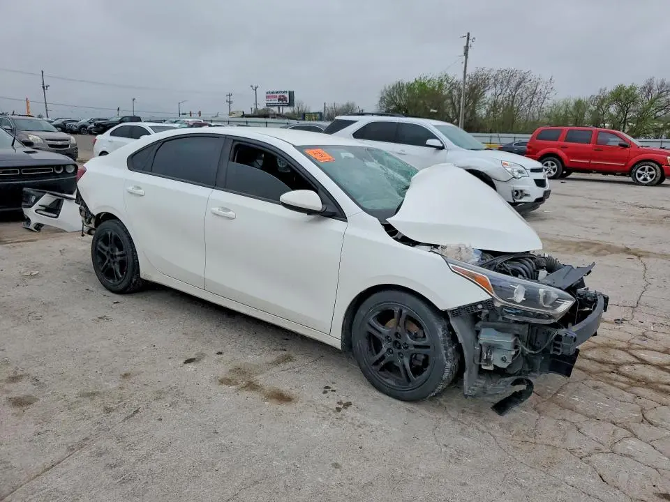 2019 KIA FORTE LXS  