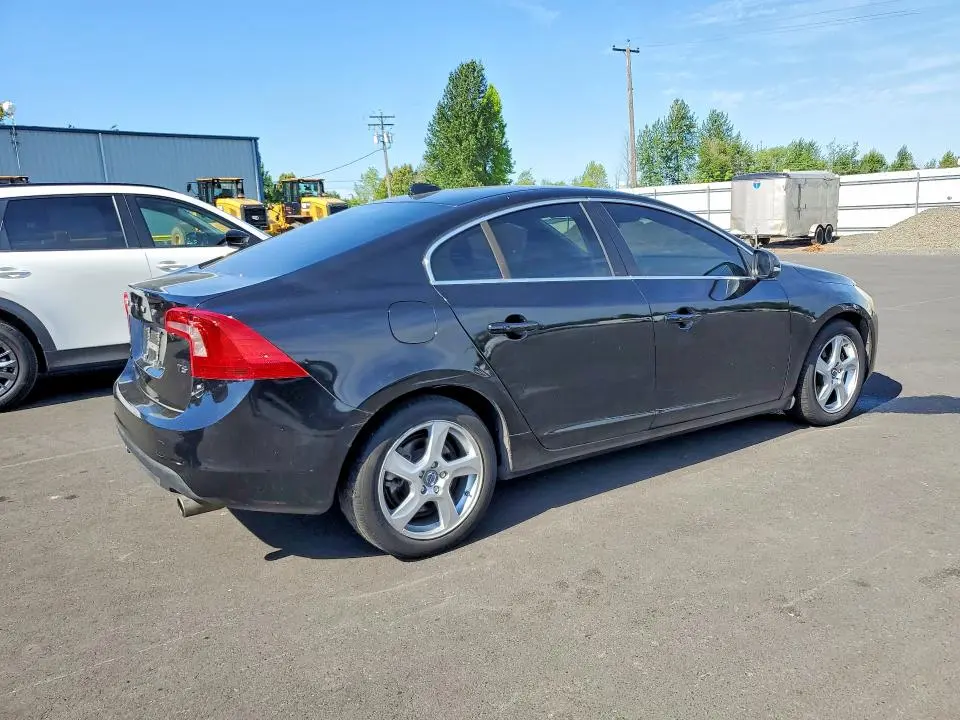 2013 VOLVO S60 T5  