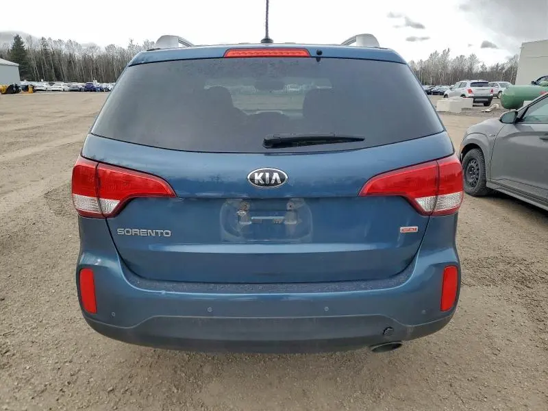 2015 KIA SORENTO LX  