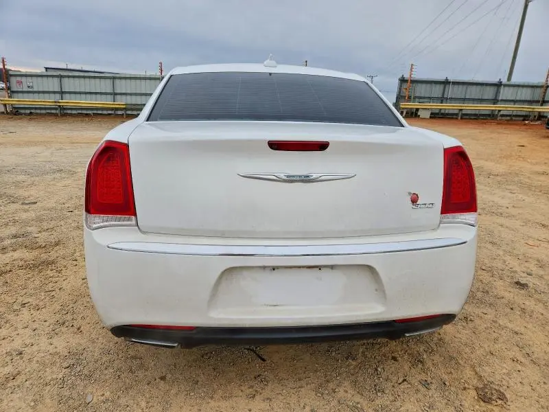 2016 CHRYSLER 300 LIMITED  