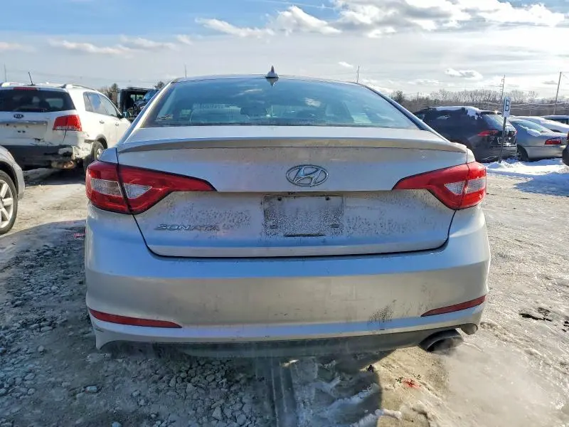 2016 HYUNDAI SONATA SE  