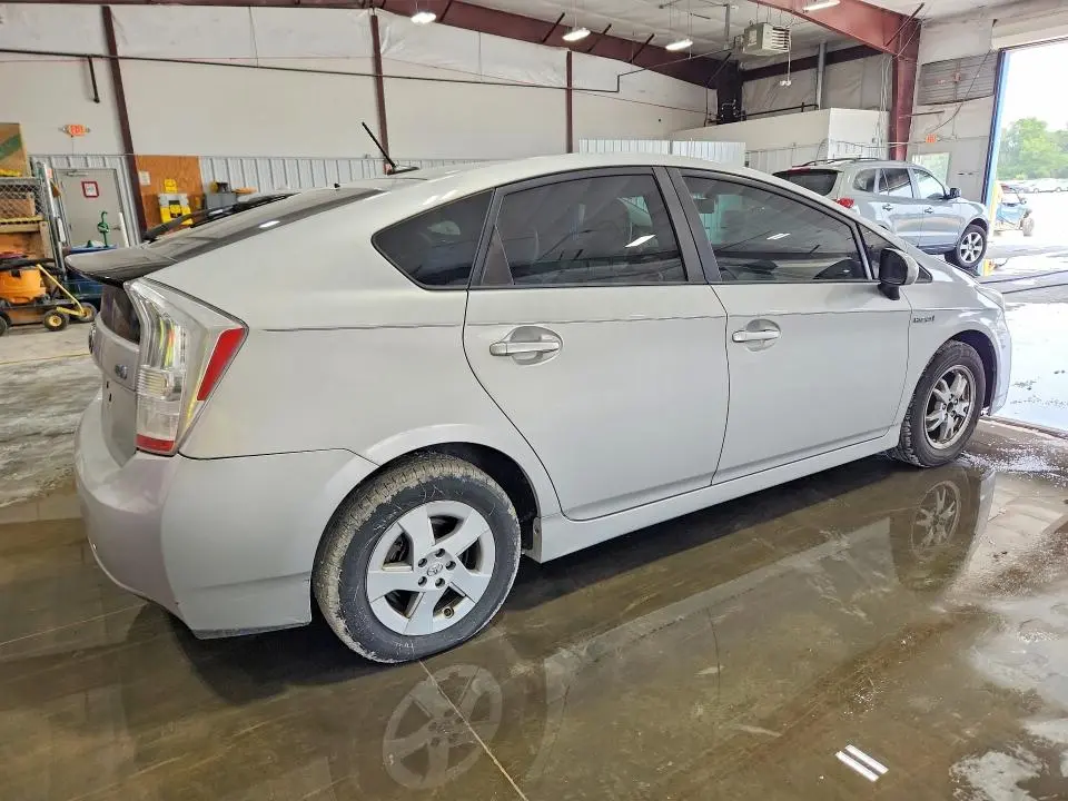 2010 TOYOTA PRIUS II  