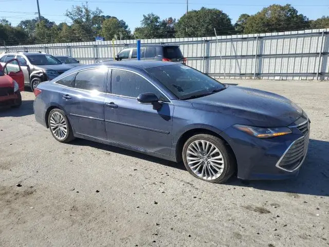 2019 TOYOTA AVALON XLE  