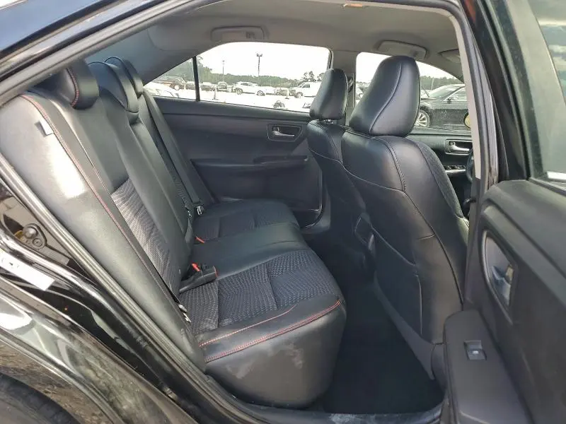 2015 TOYOTA CAMRY LE  