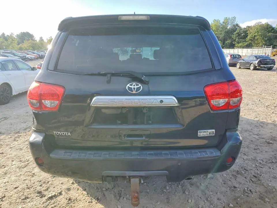2010 TOYOTA SEQUOIA LIMITED  
