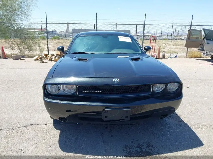 2010 DODGE CHALLENGER SE