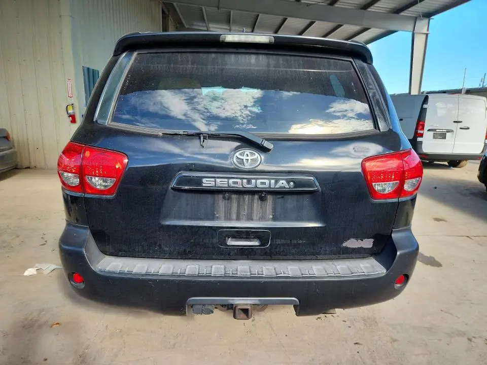 2012 TOYOTA SEQUOIA SR5  