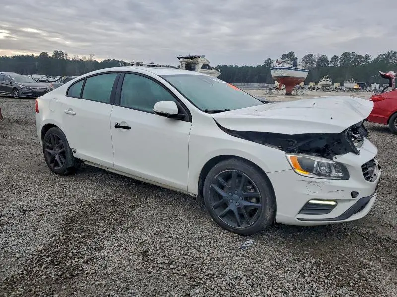 2017 VOLVO S60   