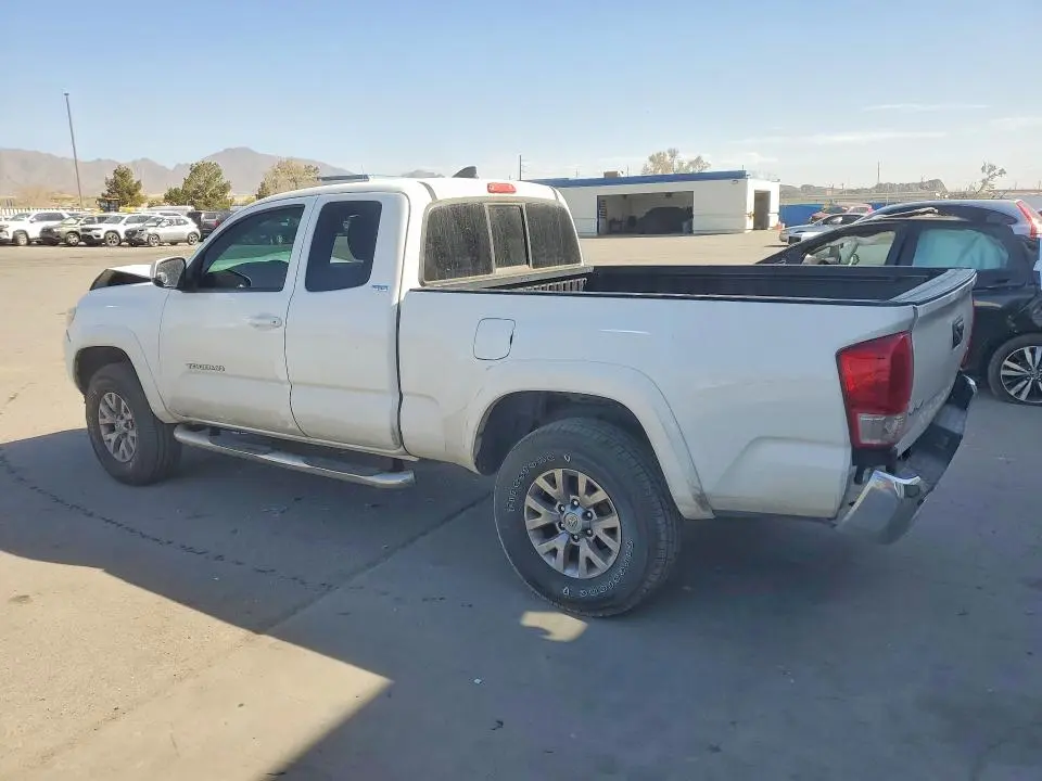 2017 TOYOTA TACOMA SR5 V6  