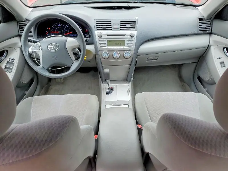 2010 TOYOTA CAMRY LE  