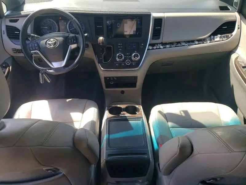 2015 TOYOTA SIENNA XLE 8-PASSENGER  