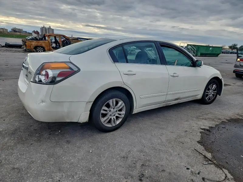 2010 NISSAN ALTIMA BASE  