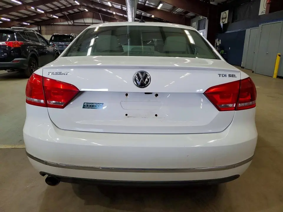 2014 VOLKSWAGEN PASSAT SEL  
