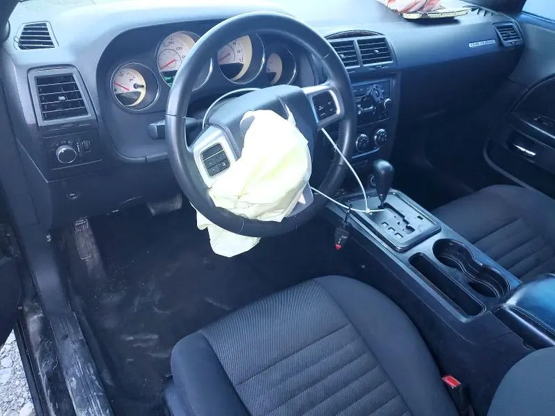 2013 DODGE CHALLENGER SXT  