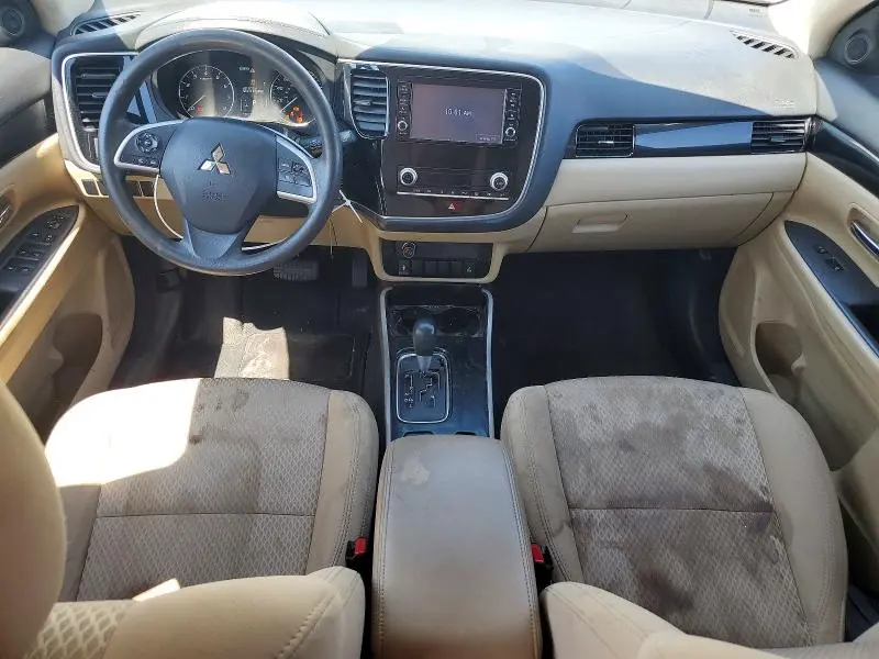 2020 MITSUBISHI OUTLANDER SE  