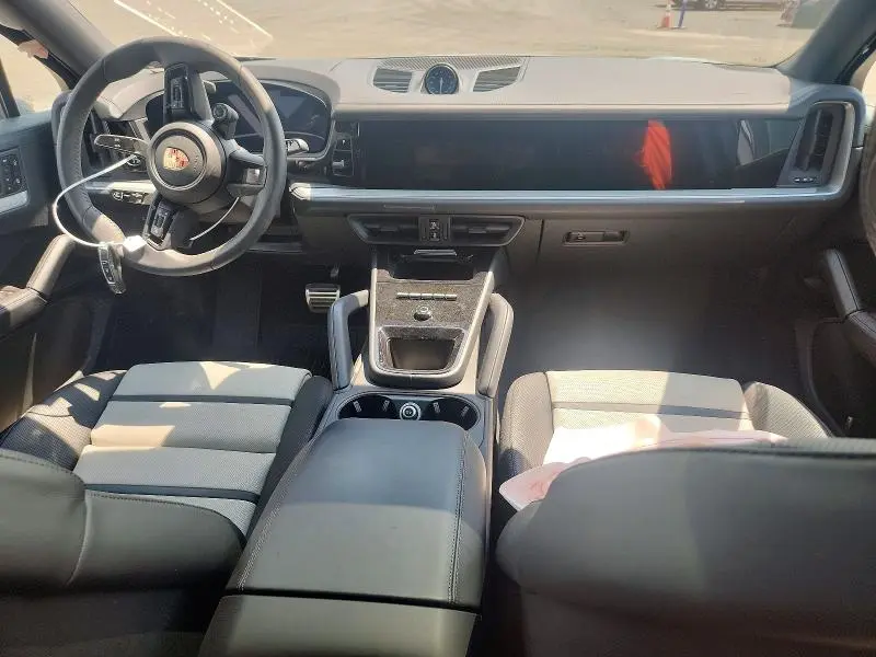 2026 PORSCHE CAYENNE S COUPE  