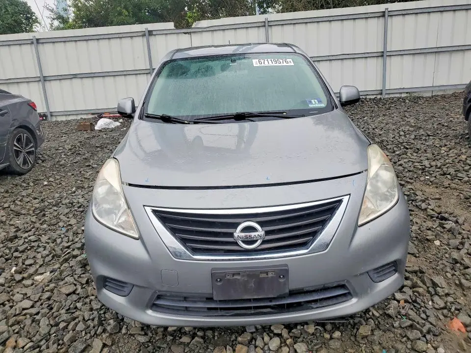 2013 NISSAN VERSA 1.6 S  