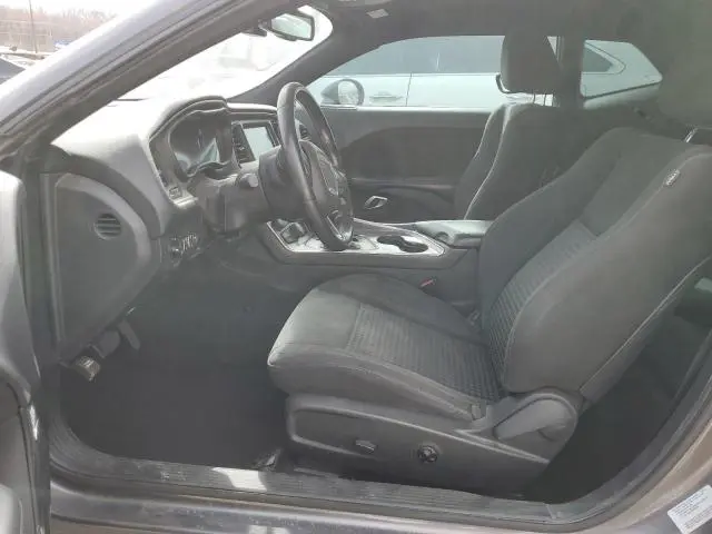 2016 DODGE CHALLENGER SXT  