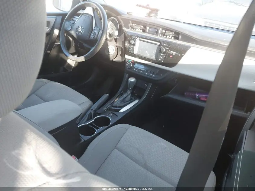 2016 TOYOTA COROLLA LE