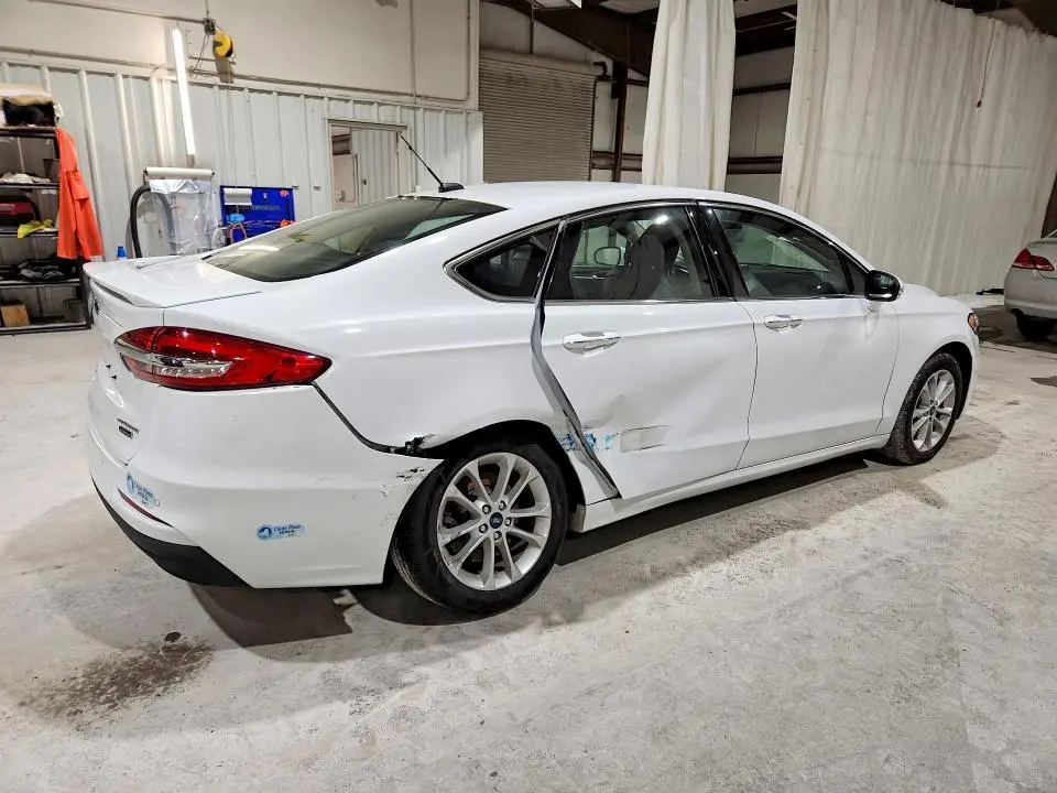 2020 FORD FUSION TITANIUM  
