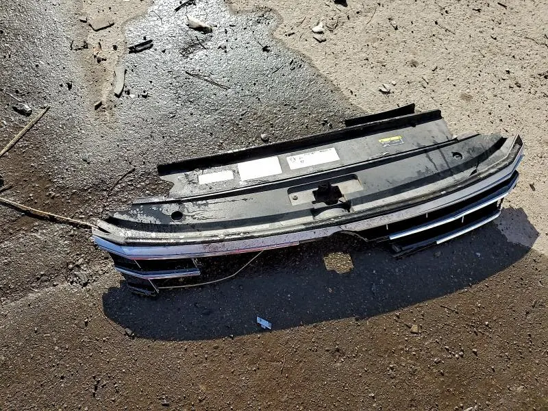 2018 VOLKSWAGEN PASSAT SE  