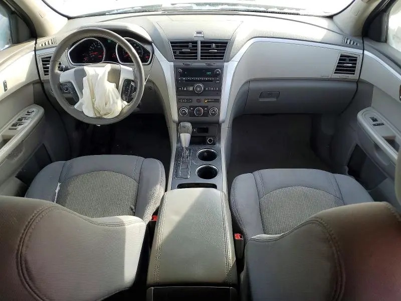 2011 CHEVROLET TRAVERSE LT  