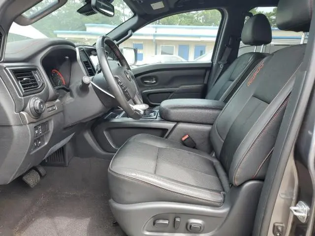 2022 NISSAN TITAN SV  