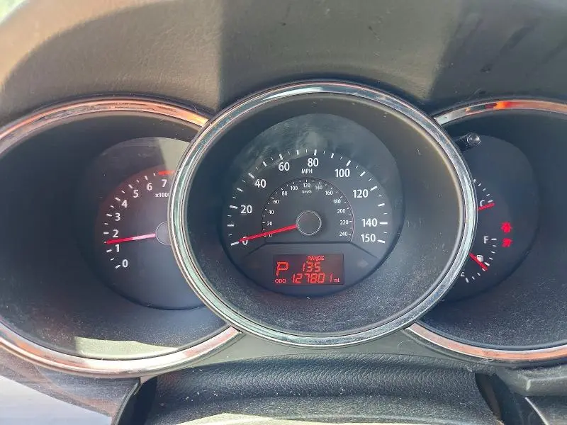 2013 KIA SORENTO LX  