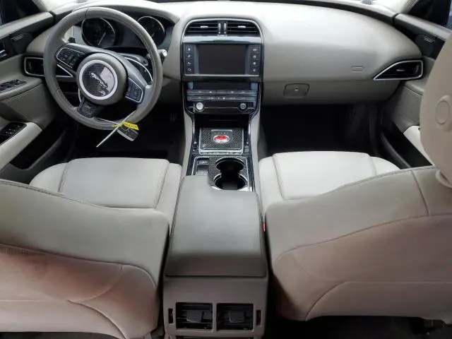 2017 JAGUAR XE PREMIUM  